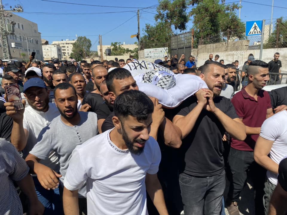 تشييع الشهيد أبو جلدة في جنين (عدسة" ثائر أبو بكر "وفا")